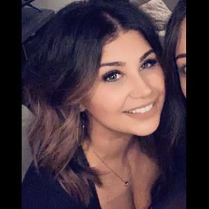 Meet your Posher, Dena